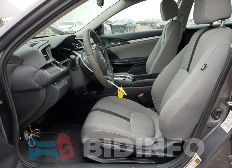 19XFC2F77JE013645 Photo# 7