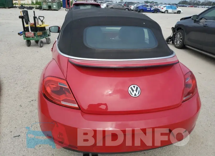 3VW507AT2FM812149 Photo# 6