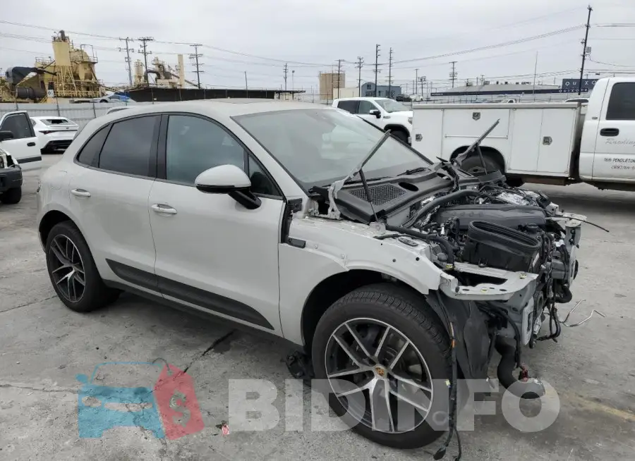 WP1AA2A57PLB14432 Photo# 4