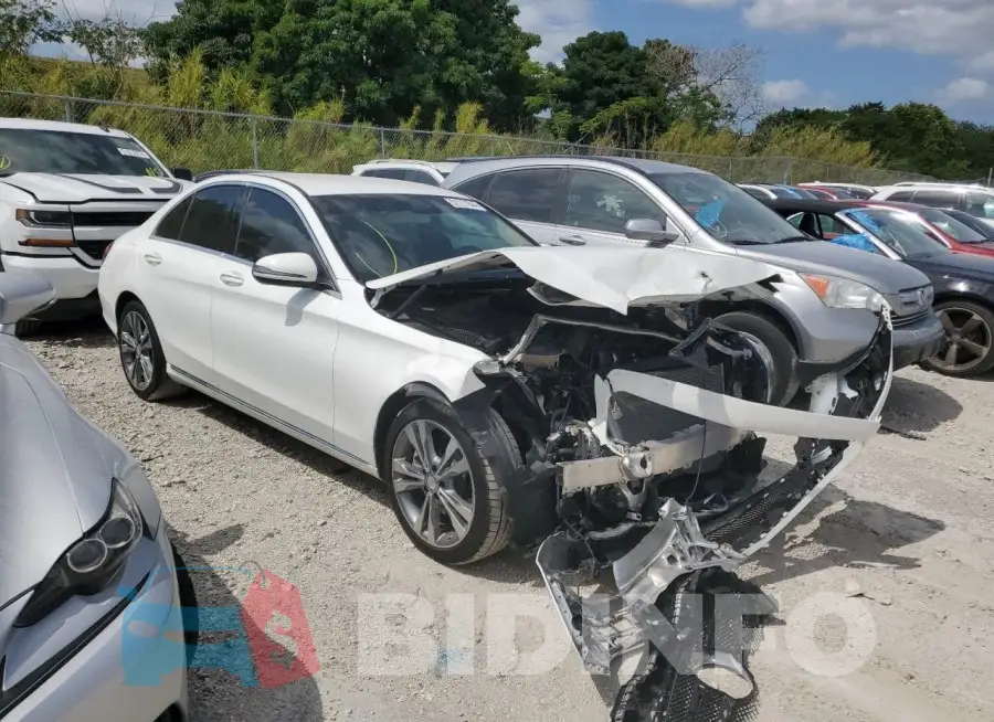55SWF4JB0GU157974 Photo# 4