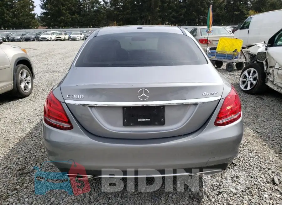 55SWF4KB5GU165583 Photo# 6
