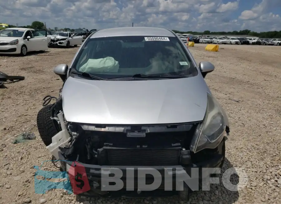 KNADM4A38G6681261 Photo# 5
