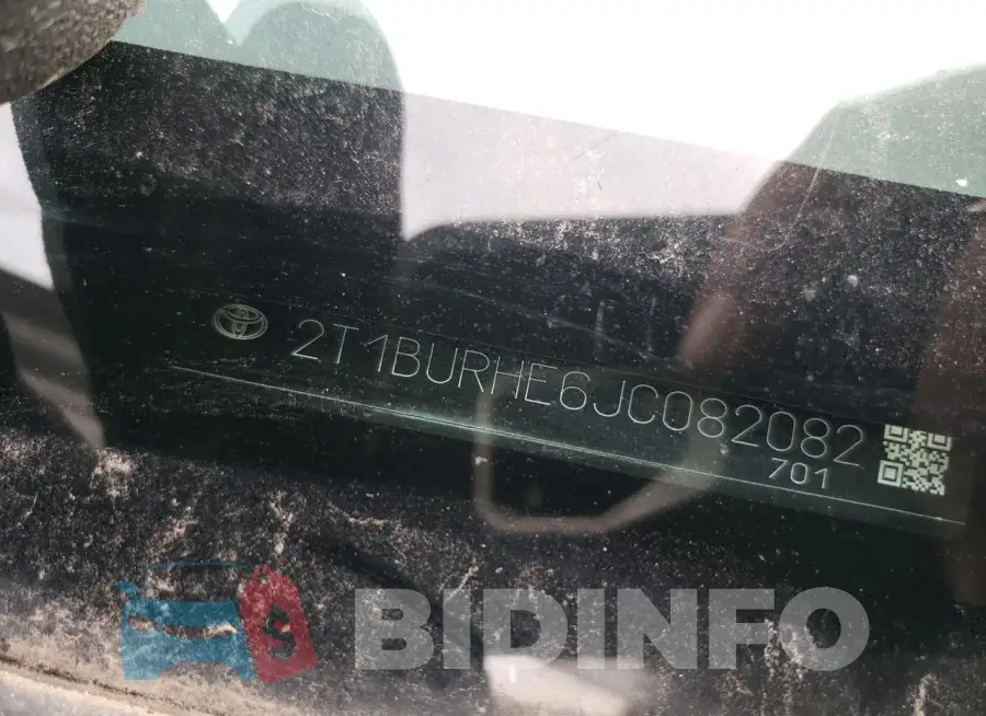 2T1BURHE6JC082082 Photo# 12