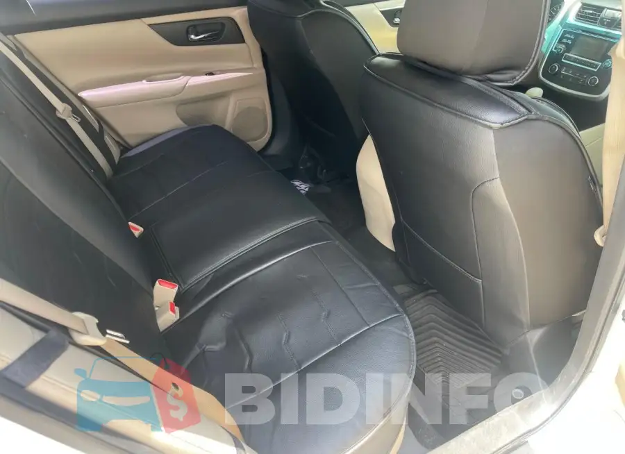 1N4AL3AP9HN322018 Photo# 6