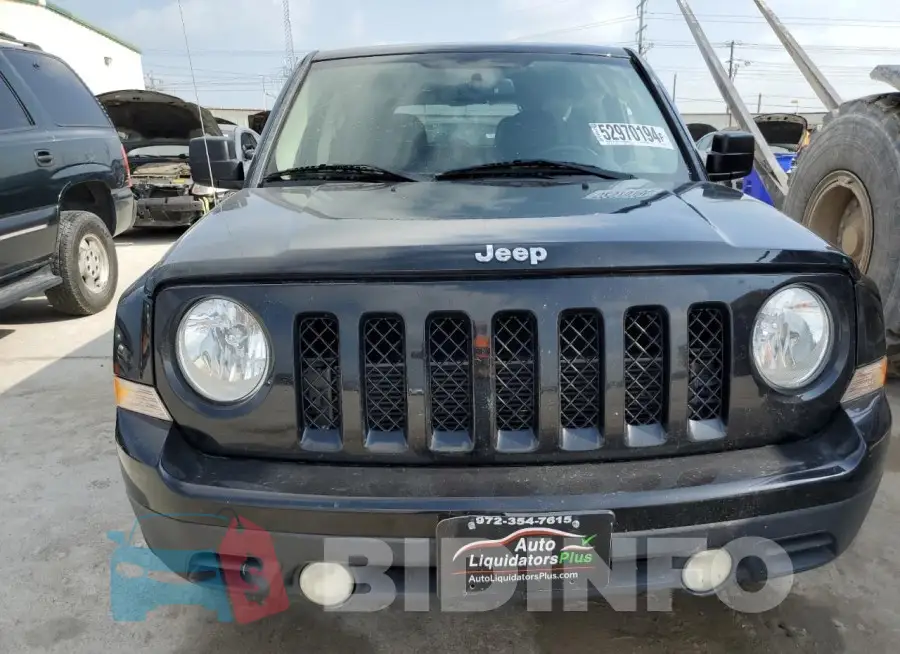 1C4NJPFA8FD250745 Photo# 5