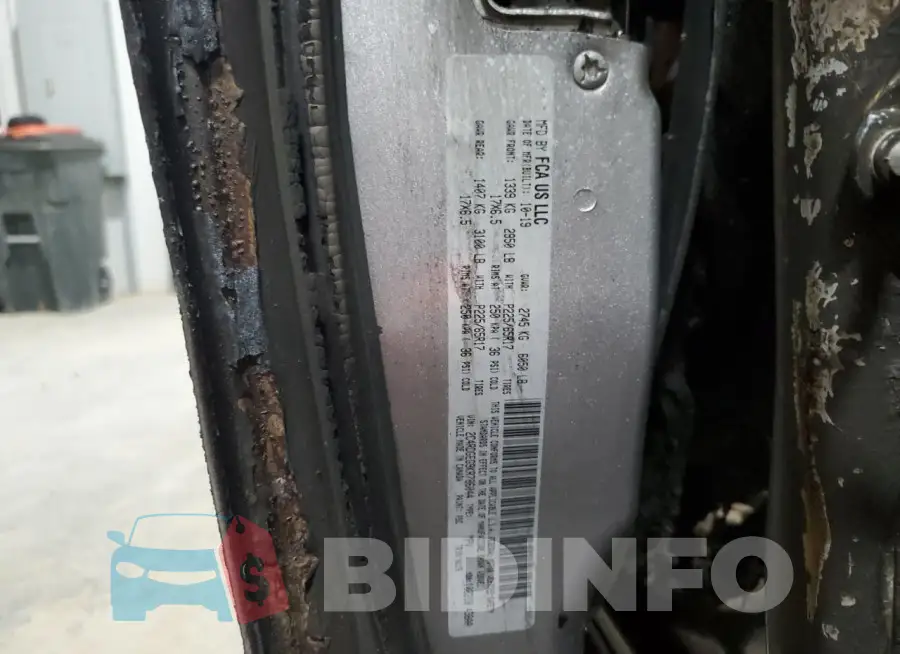 2C4RDGEG9KR786044 Photo# 13
