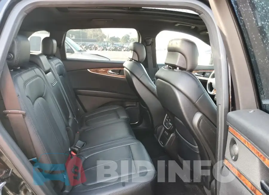 2LMPJ8LR3JBL12964 Photo# 10