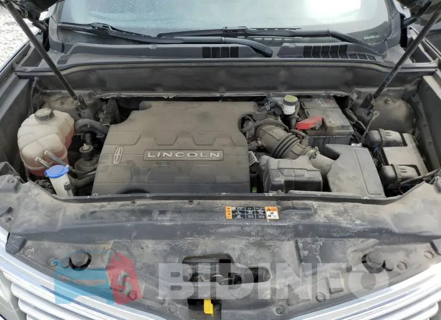 2LMTJ8LR4GBL68029 Photo# 12