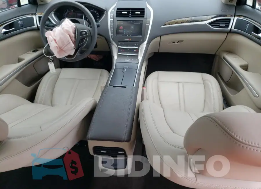 3LN6L2G93GR604987 Photo# 8