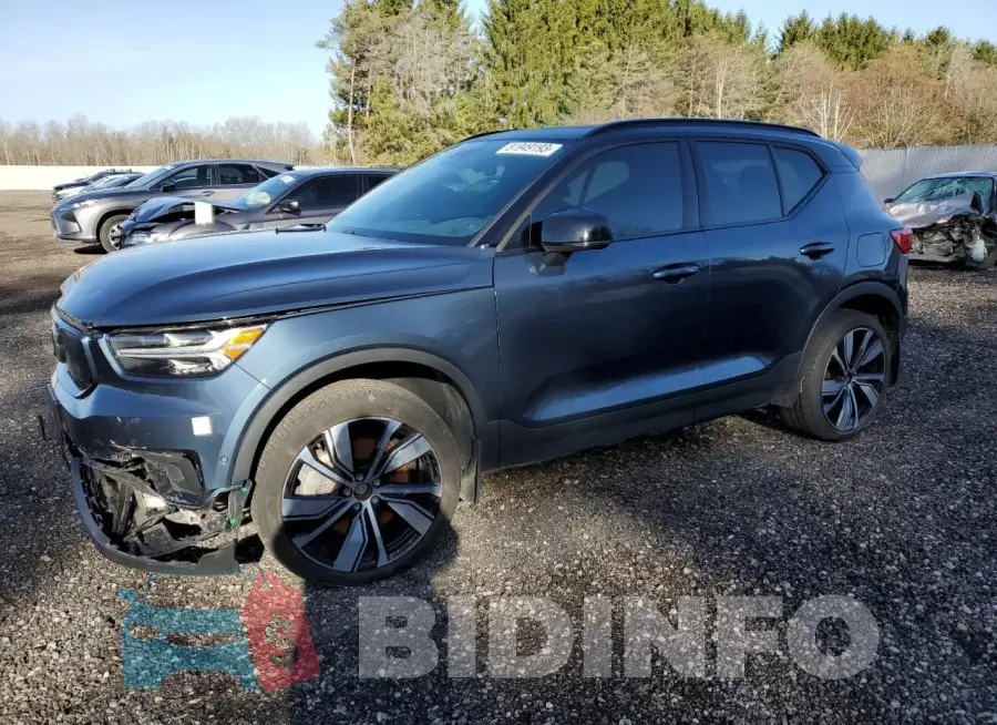 YV4ED3UR2N2710028 Photo# 1