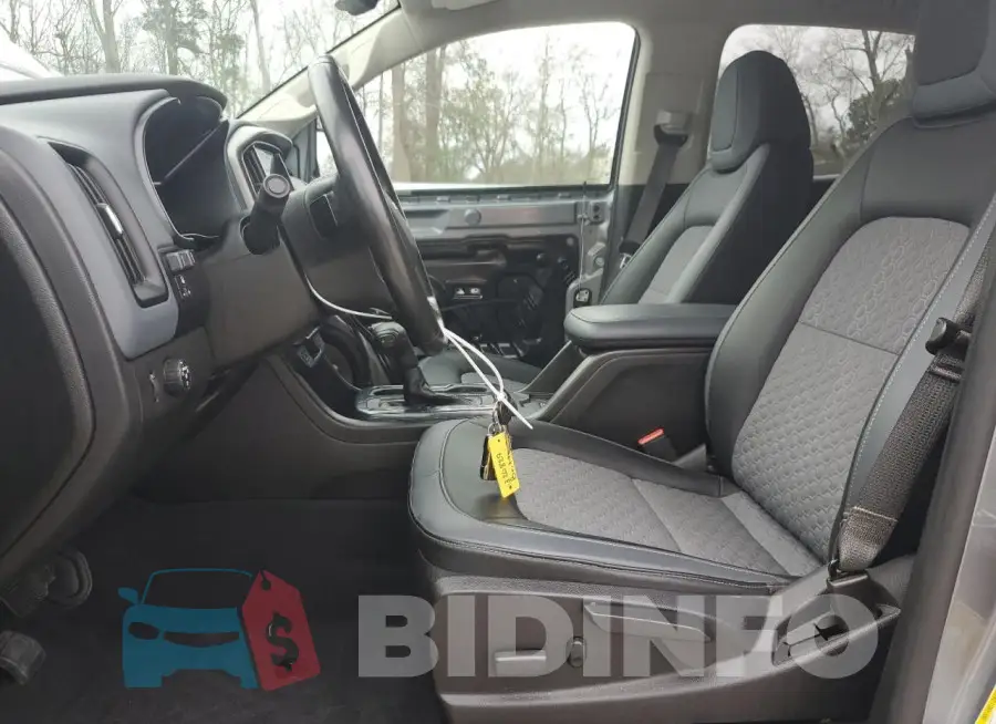 1GCGSDEN2M1182840 Photo# 7