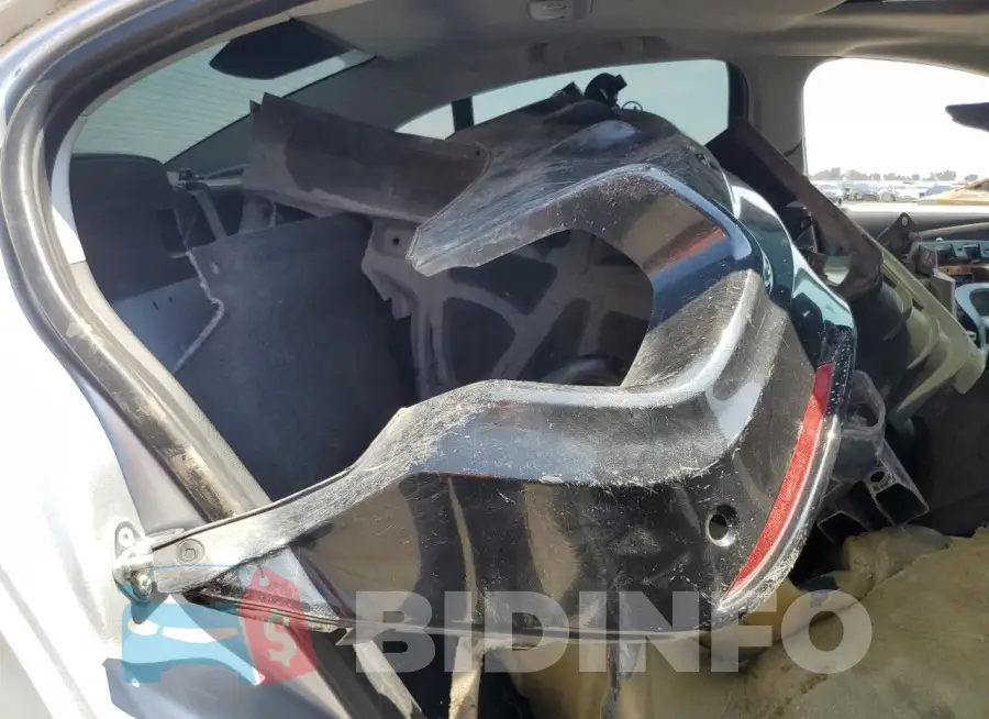 6G3F15RW1GL227480 Photo# 10
