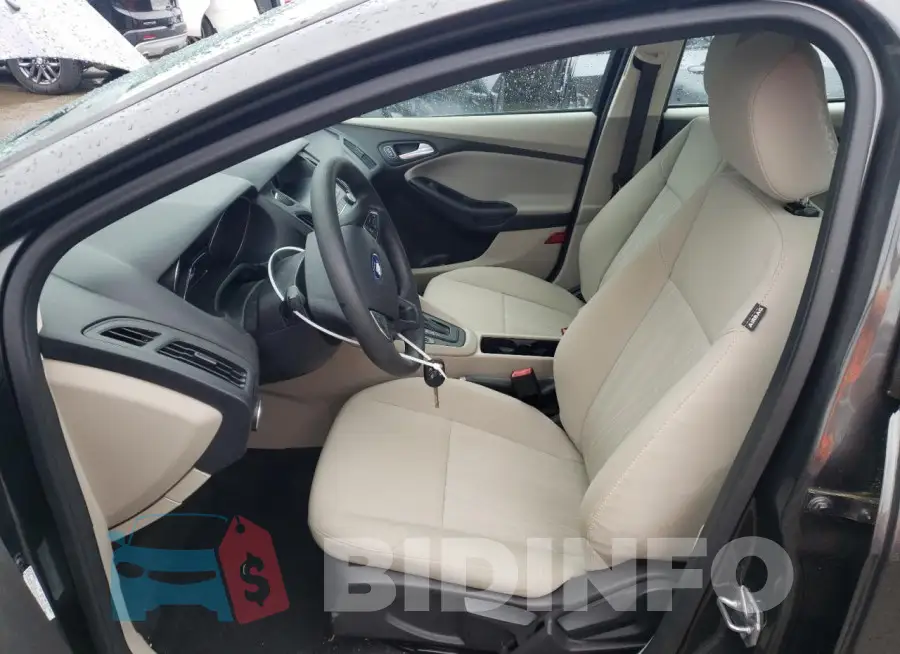 1FADP3F22GL281904 Photo# 7