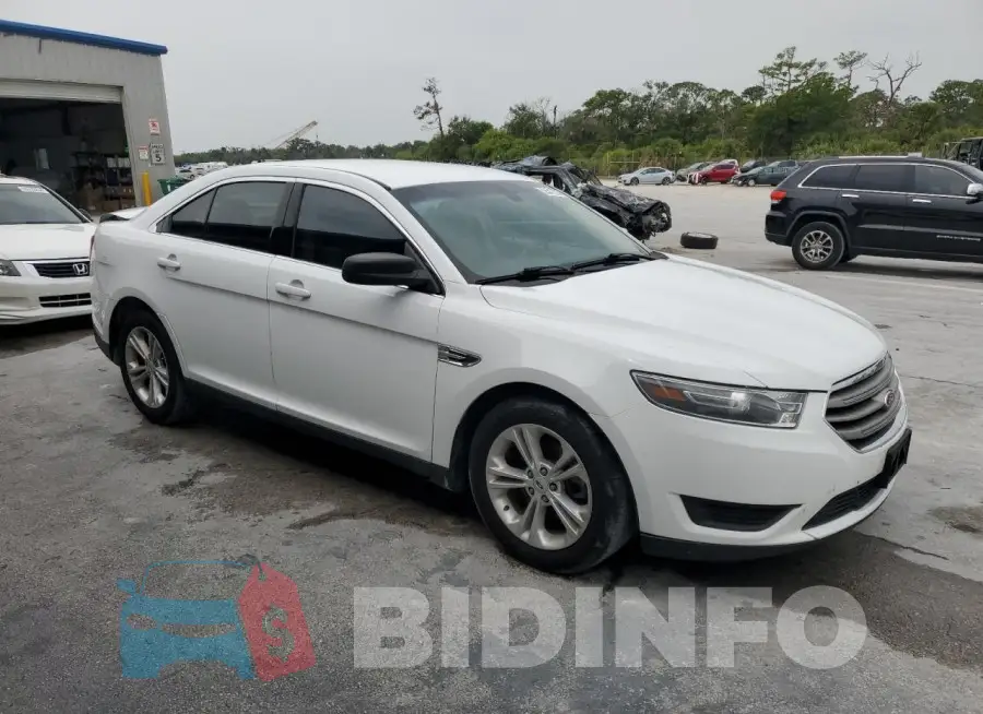 1FAHP2D88FG172955 Photo# 4