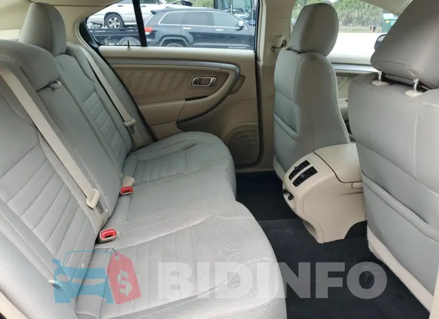 1FAHP2D88FG172955 Photo# 10
