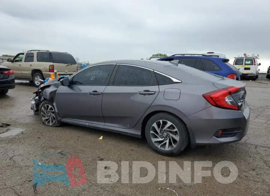 19XFC2F72JE022253 Photo# 2