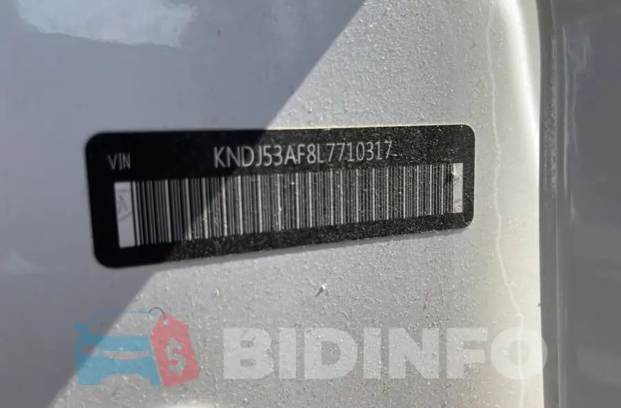 KNDJ53AF8L7710317 Photo# 10