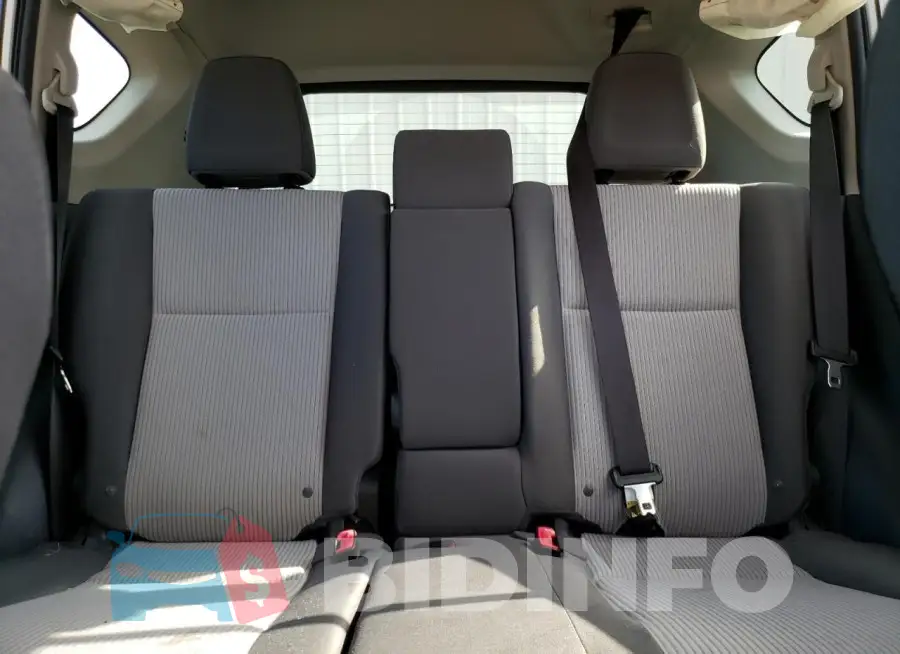 JTMZFREV8FJ054793 Photo# 10