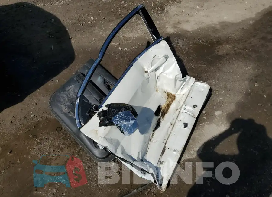 JN1BJ1CRXHW108708 Photo# 13