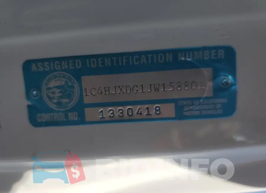 1C4HJXDG1JW158801 Photo# 12