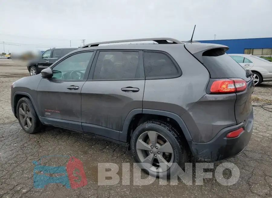 1C4PJLCB4GW307527 Photo# 2