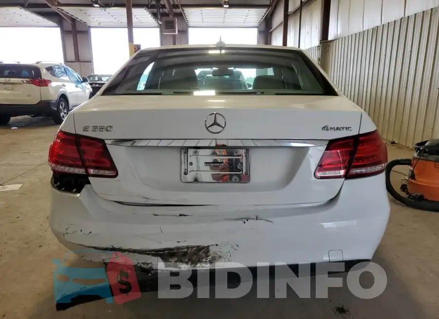 WDDHF8JB0FB135336 Photo# 6