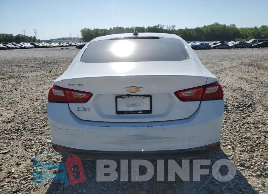 1G1ZB5ST6JF110256 Photo# 6