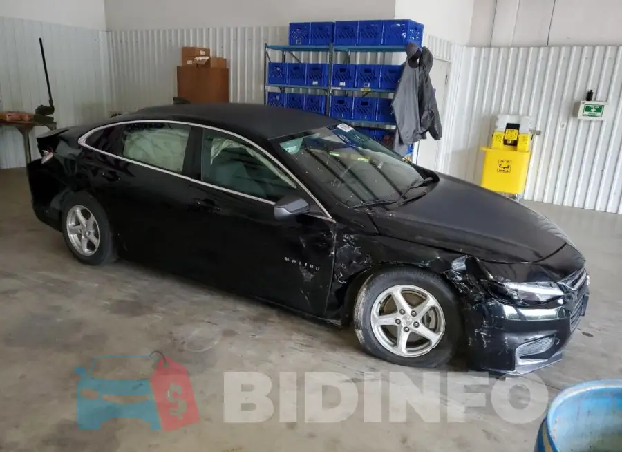 1G1ZB5ST9HF143391 Photo# 4