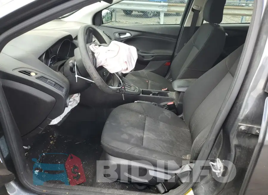 1FADP3F2XHL263233 Photo# 7