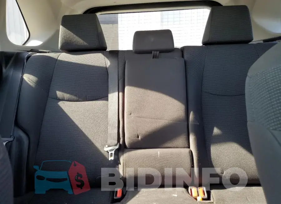 2T3K1RFV6KC032917 Photo# 10