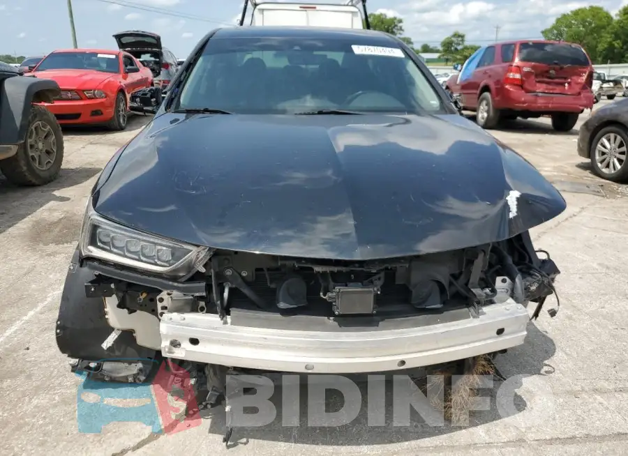 19UUB3F35JA002841 Photo# 5