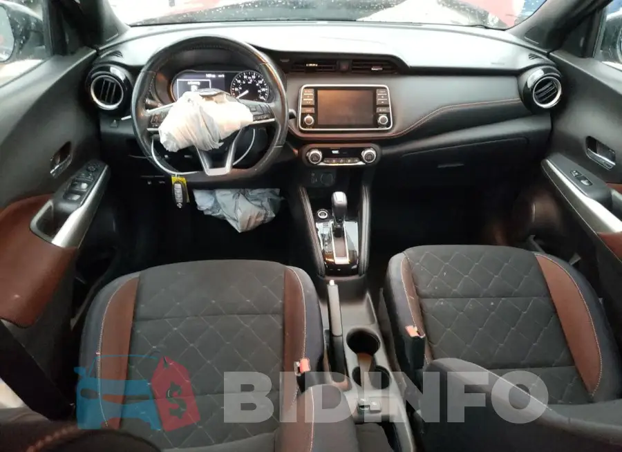 3N1CP5CU9JL541589 Photo# 8