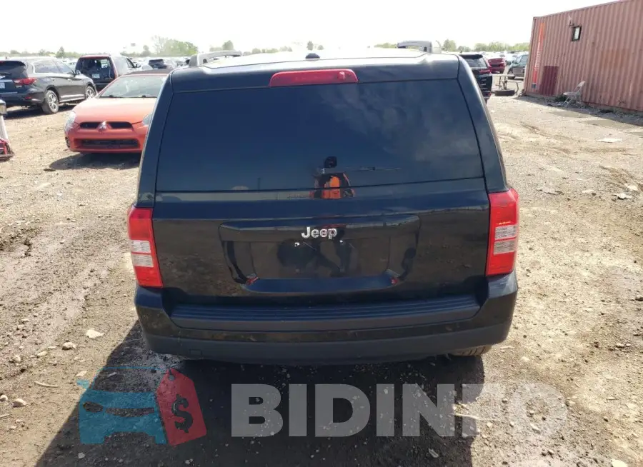 1C4NJPBB8GD554609 Photo# 6