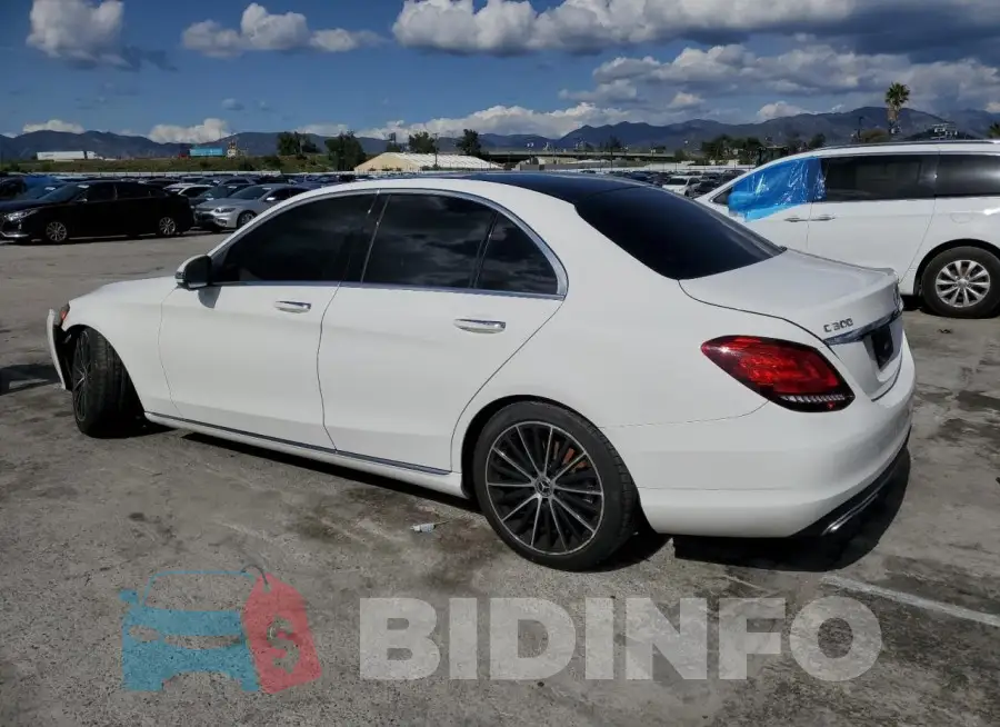 WDDWF8DB0LR527688 Photo# 2
