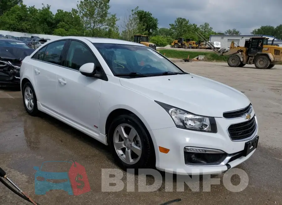 1G1PC5SB5F7193286 Photo# 4