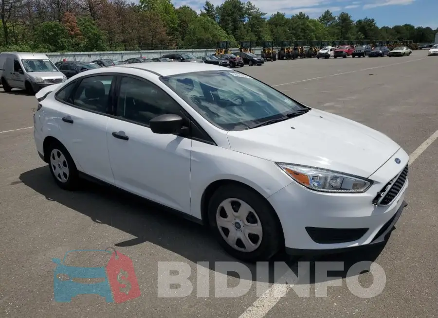 1FADP3E22HL272994 Photo# 4
