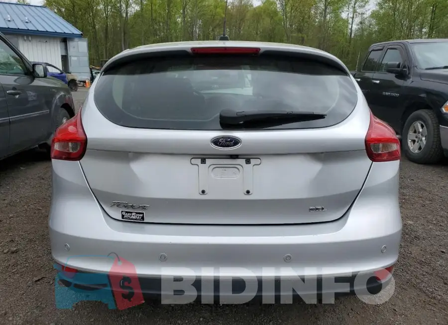 1FADP3M21JL323621 Photo# 6