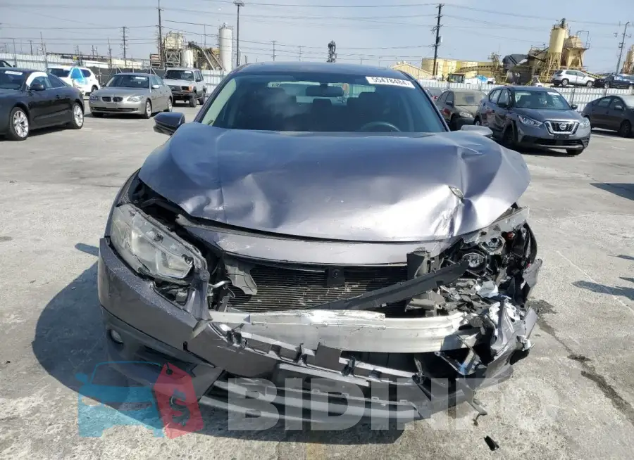 19XFC1F37HE211885 Photo# 5