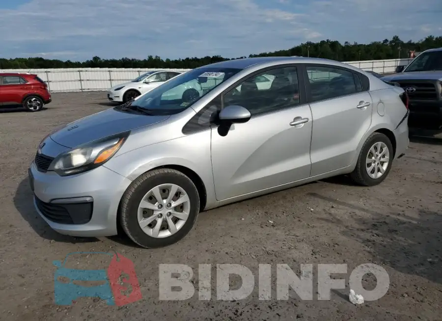 KNADM4A33G6576272 Photo# 1