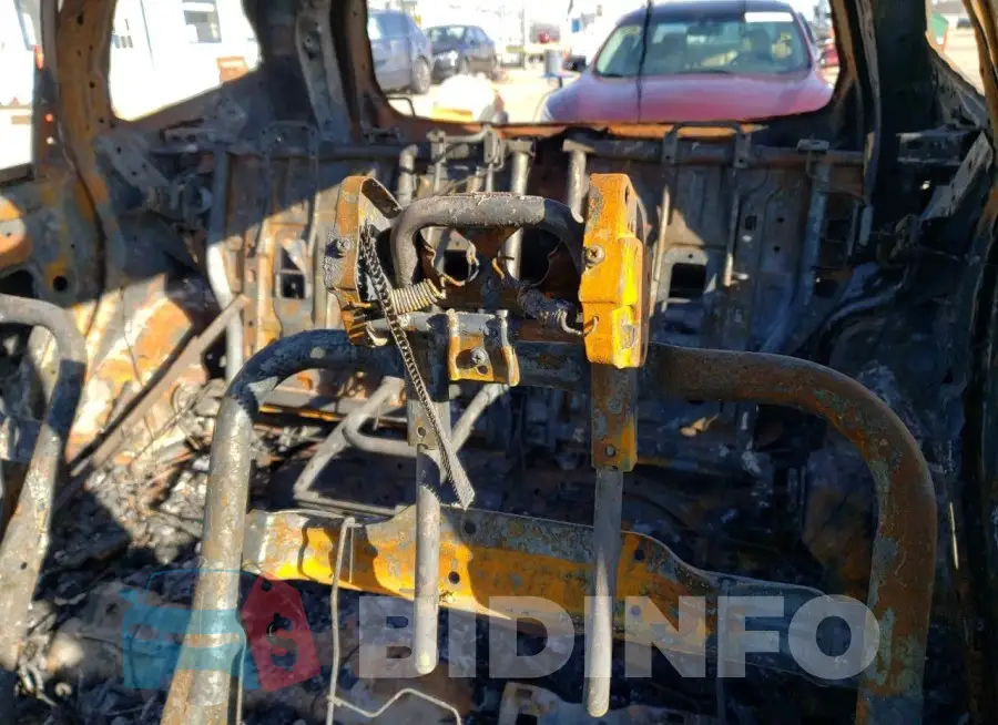 JF2SKAJC2NH469909 Photo# 10