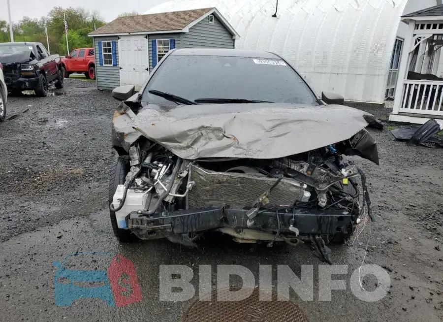 2T1BURHE4KC170257 Photo# 5