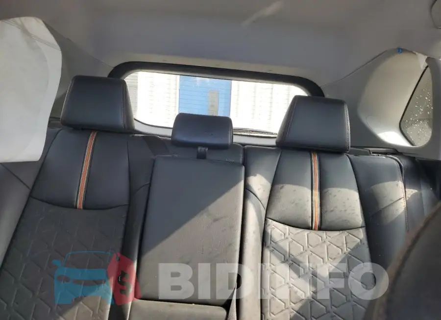2T3J1RFV2MW177773 Photo# 10