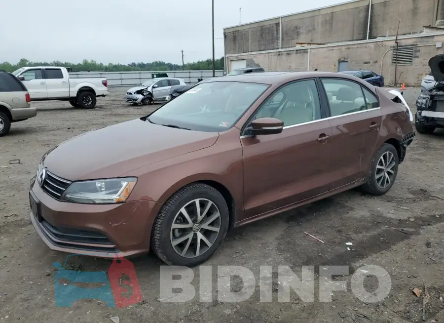3VWDB7AJ0HM268743 Photo# 1