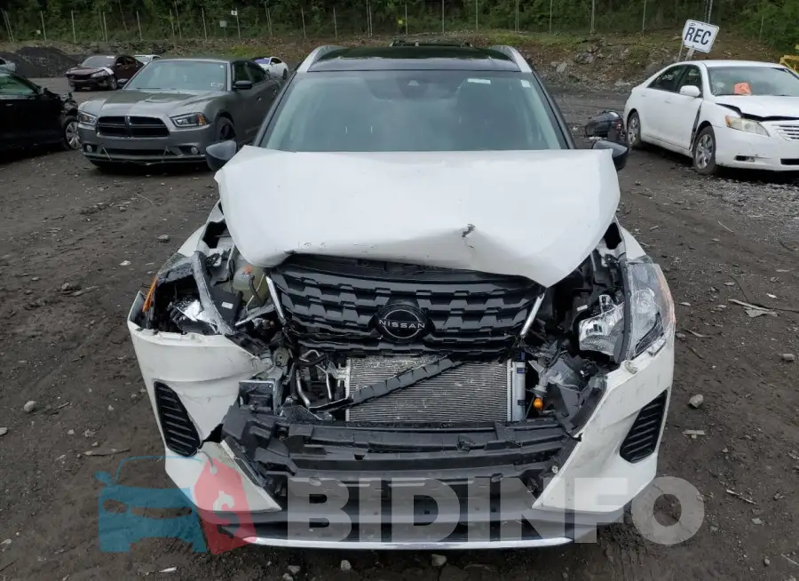 3N1CP5CV0PL504805 Photo# 5