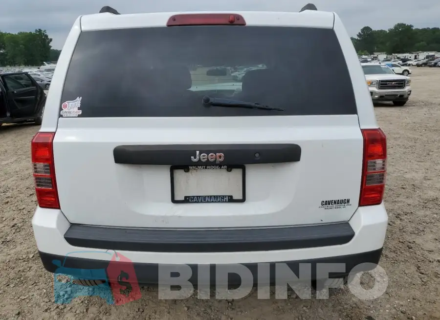 1C4NJPBB0FD140142 Photo# 6