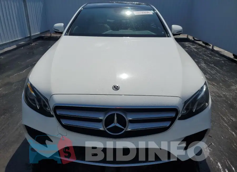 WDDZF4JB2KA488819 Photo# 5