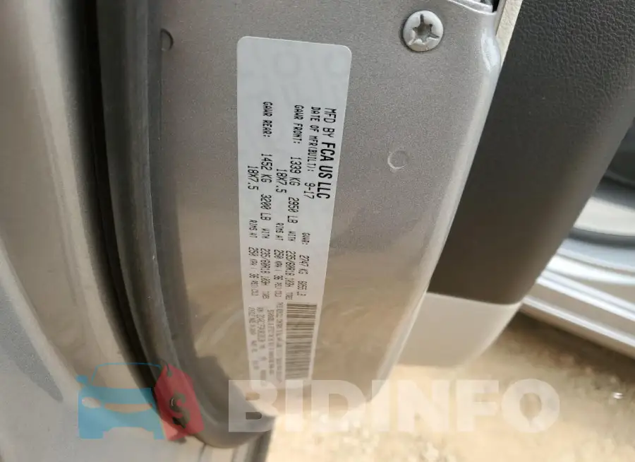 2C4RC1FG4JR128130 Photo# 13