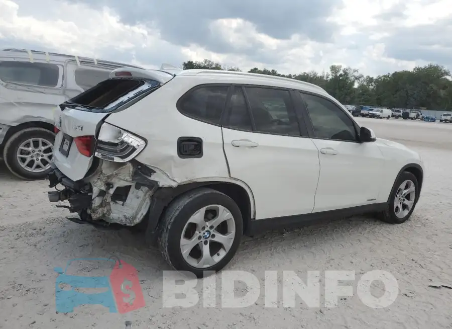WBAVM1C57FV498553 Photo# 3