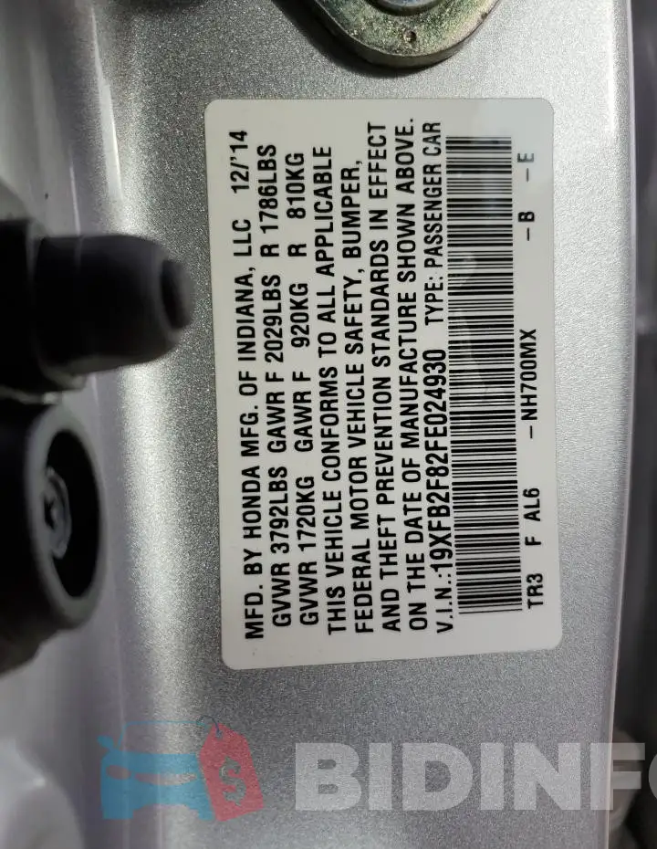 19XFB2F82FE024930 Photo# 12