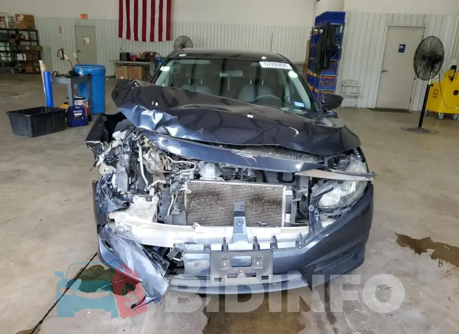 19XFC2F56GE010047 Photo# 5